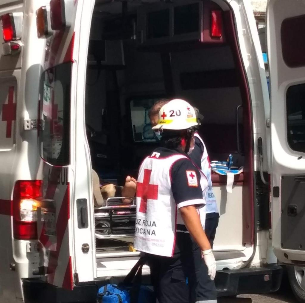 Mujer toma pastillas y queda inconsciente frente a su familia ...