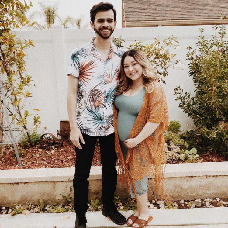 El médico dejó caer a mi bebé al suelo y me dijo: ¡Está bien, eres ...