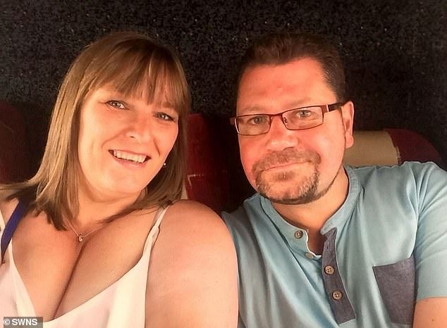 Se le pudrió un dedo por comerse mucho las uñas y casi muere ...