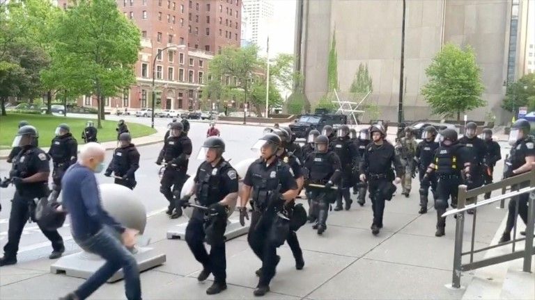 Buffalo police riot squad quit to back officers who shoved man