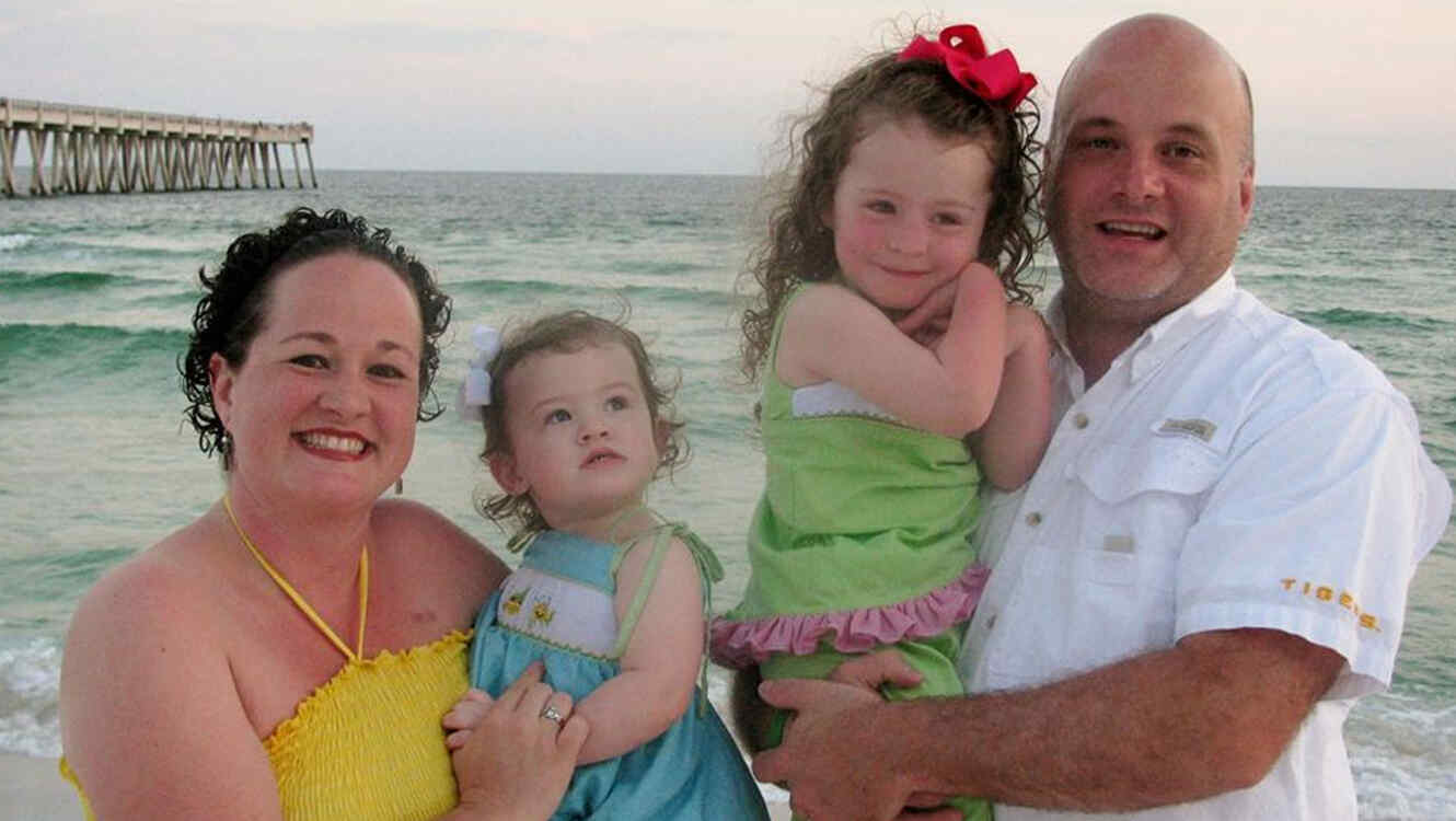 Decide no abortar y se somete a quimioterapia para salvar a su ...