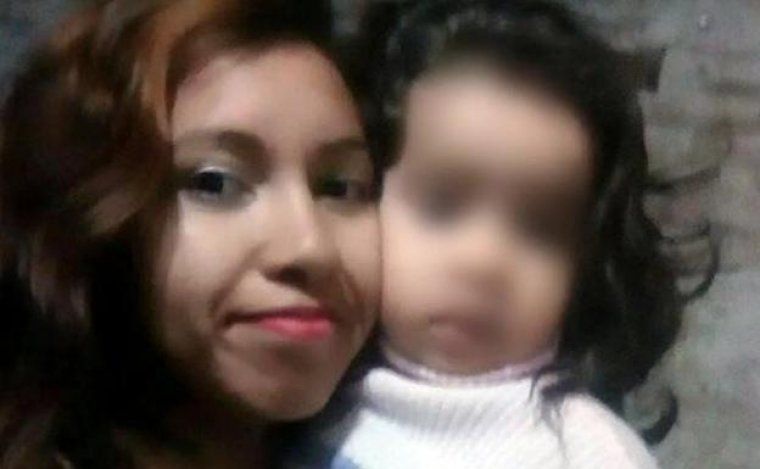 Una madre mata a su hija por no poder darle de comer