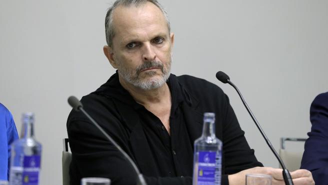 El cantante Miguel Bosé participa en el acto