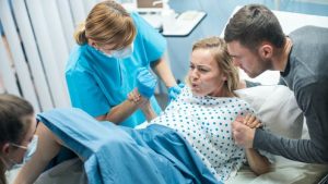 Por qué el parto humano es tan doloroso?