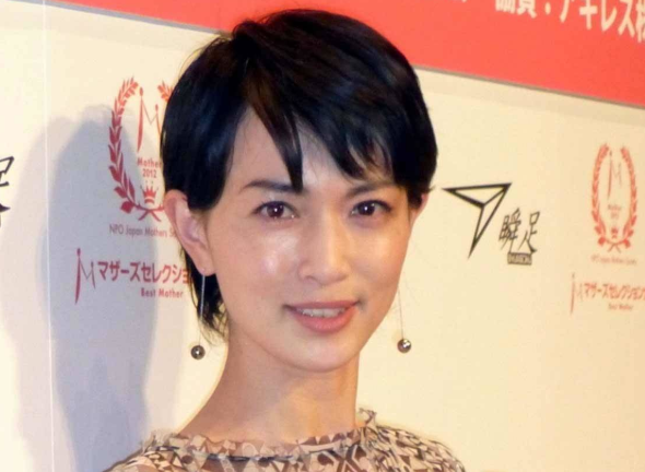 長谷川京子がYouTuberデビューもツッコミ相次ぎ物議…「風呂上がりのおばさん」「服装ダサい」 Hachibachi