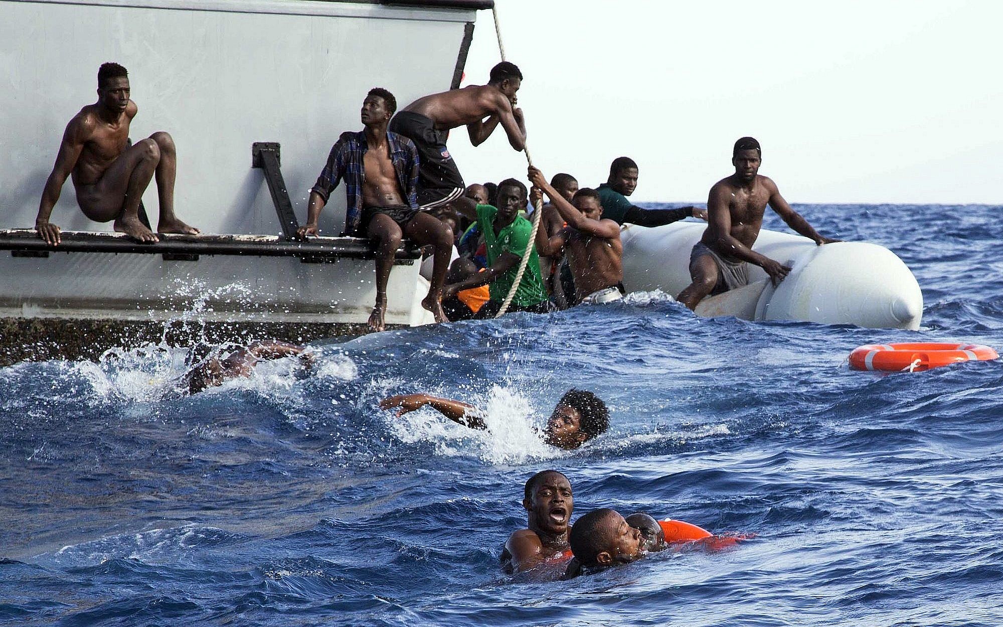 A list of heartbreak: Newspaper tallies 33,293 dead migrants | The ...