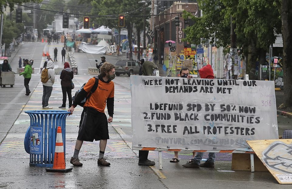 ‘CHOP’ Protesters Defied The City As They Replaced Removed Barriers ...