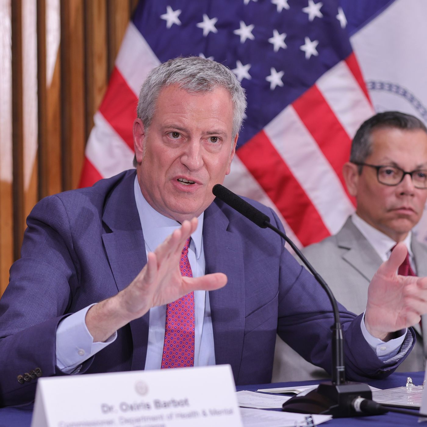 New Coronavirus NYC: Mayor Bill de Blasio Encourages Dining Out ...