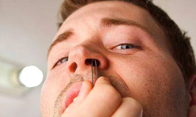 how to make yourself sneeze