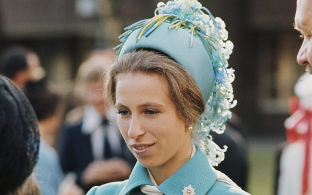 how tall is princess Anne