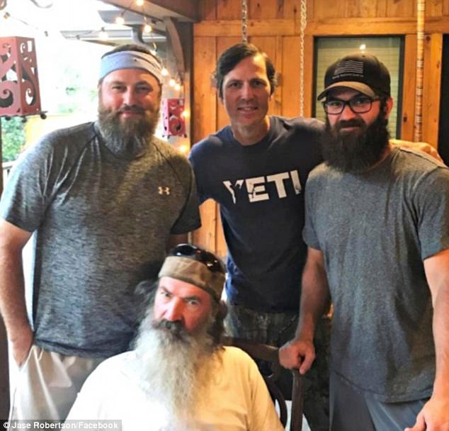 Duck Dynasty No Beards Pictures Ansiedadedefine   2598230 440C004F00000578 4866374 Image A 110 1504894011246 1594906228 