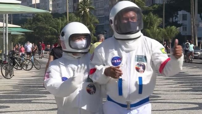 Un matrimonio brasileño utiliza un traje de astronauta para ...