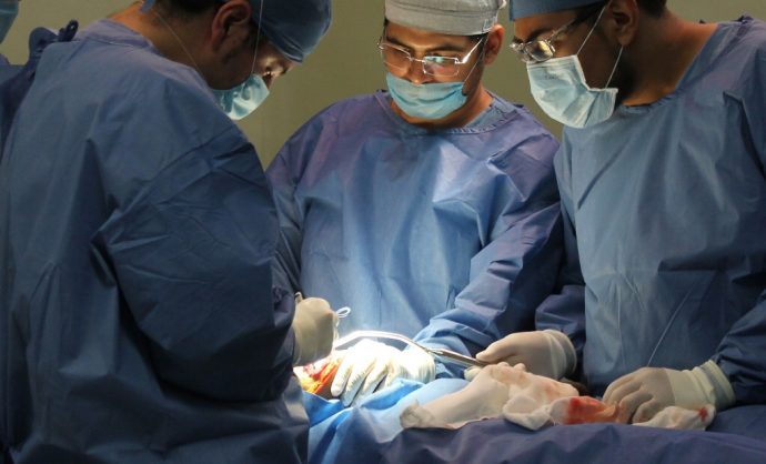 Bebé de seis meses recibe trasplante de hígado en el Hospital ...