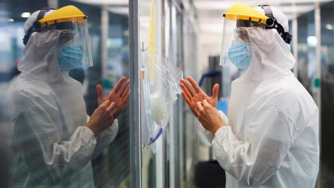 Un médico forense muere por coronavirus tras contagiarse con un ...