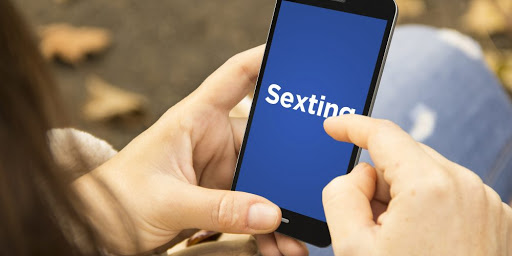 sexting addict