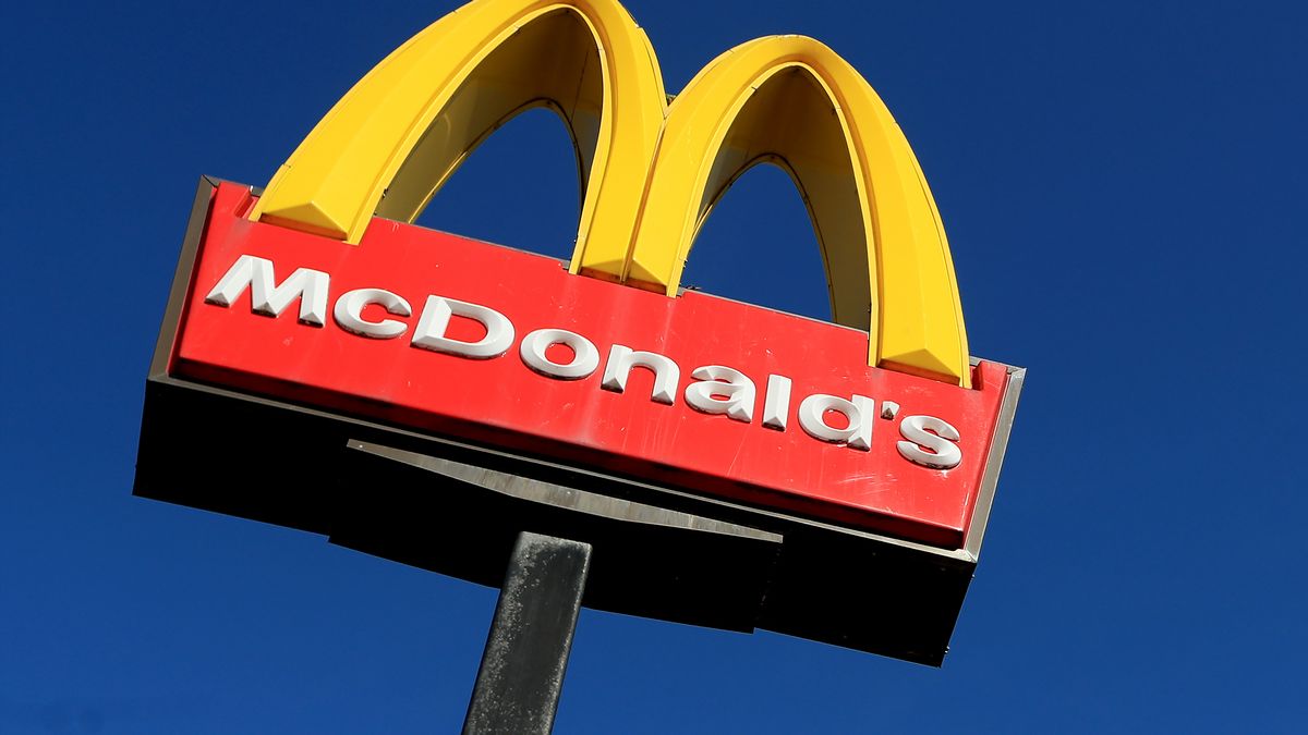 Six-Year-Old Girl Chokes On ‘Face Mask’ Buried Inside McDonald’s ...