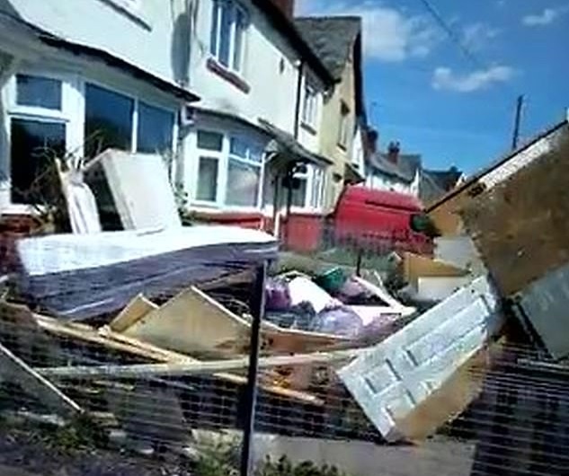 Workers Dump Truckload Of Trash On Customer’s Driveway After She Failed