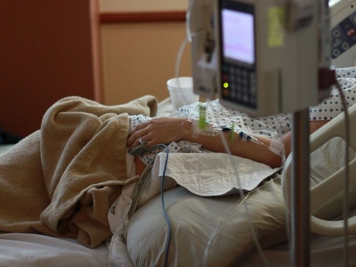 Abusó de ella en coma, “el embarazo podría despertarla”