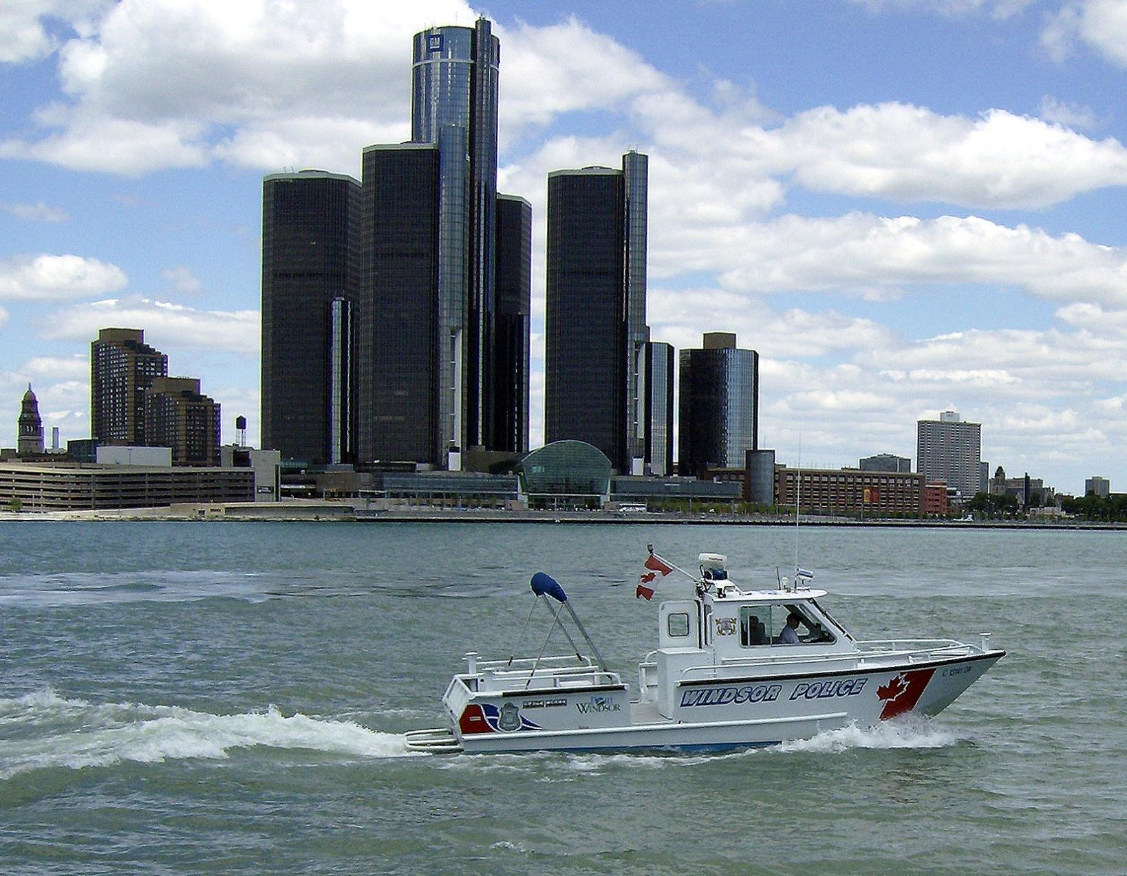 Detroit River - Wikipedia