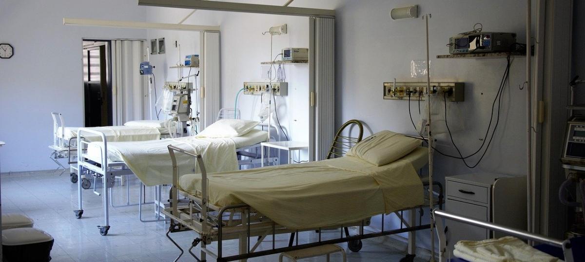 Muere un paciente aislado por coronavirus al desenchufar su ...