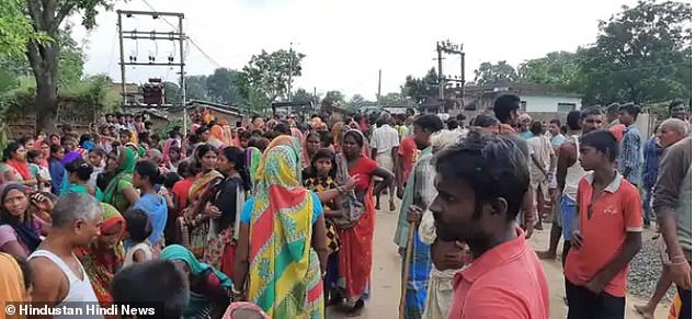 Hundreds of outraged locals gathered in Khirundha after the body of a 14-year-old girl was found raped and murdered