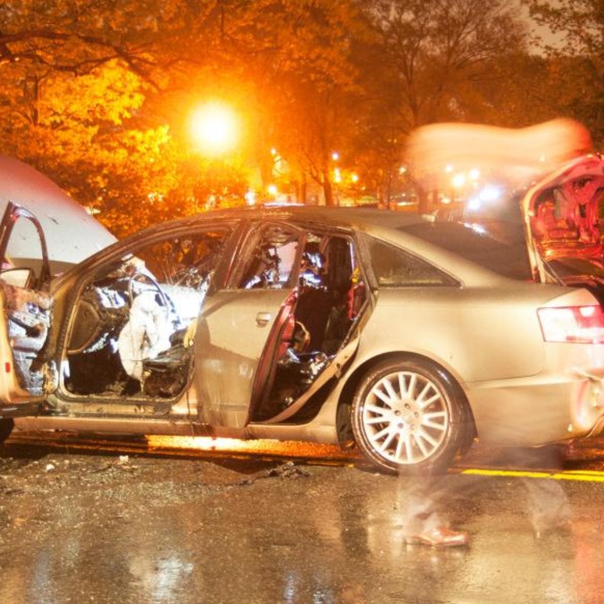 Se encerró en el auto con su hija y la quemó para vengarse de su ex | Periódico AM