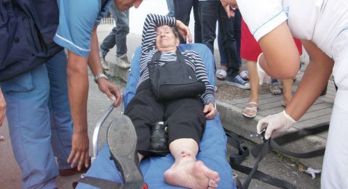 Av. Ortiz de Ocampo: Desalmando atropelló a una abuela de 76 años y escapó sin socorrerla - Riojalibre