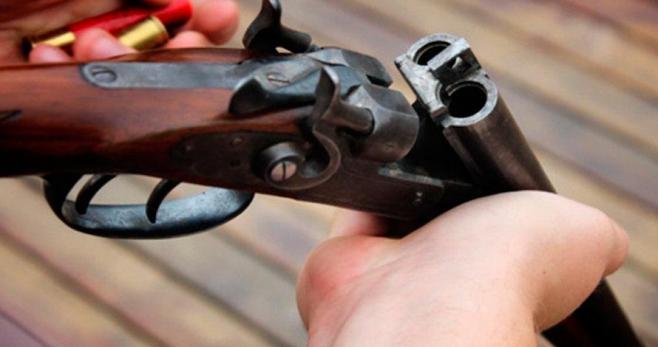 Muere un niño de 11 por un disparo de escopeta en Málaga