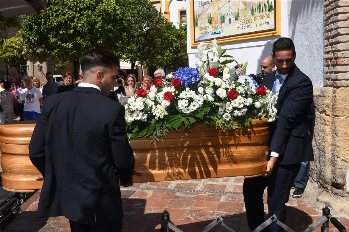 El conmovedor funeral de David Delfín en Marbella