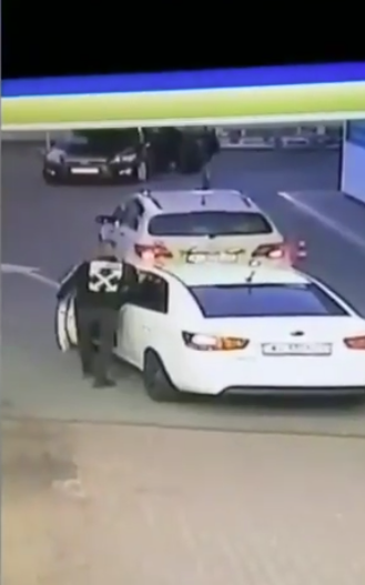 Child Snatcher Grabs Young Girl And Drives Off While Mum Pays For Fuel ...