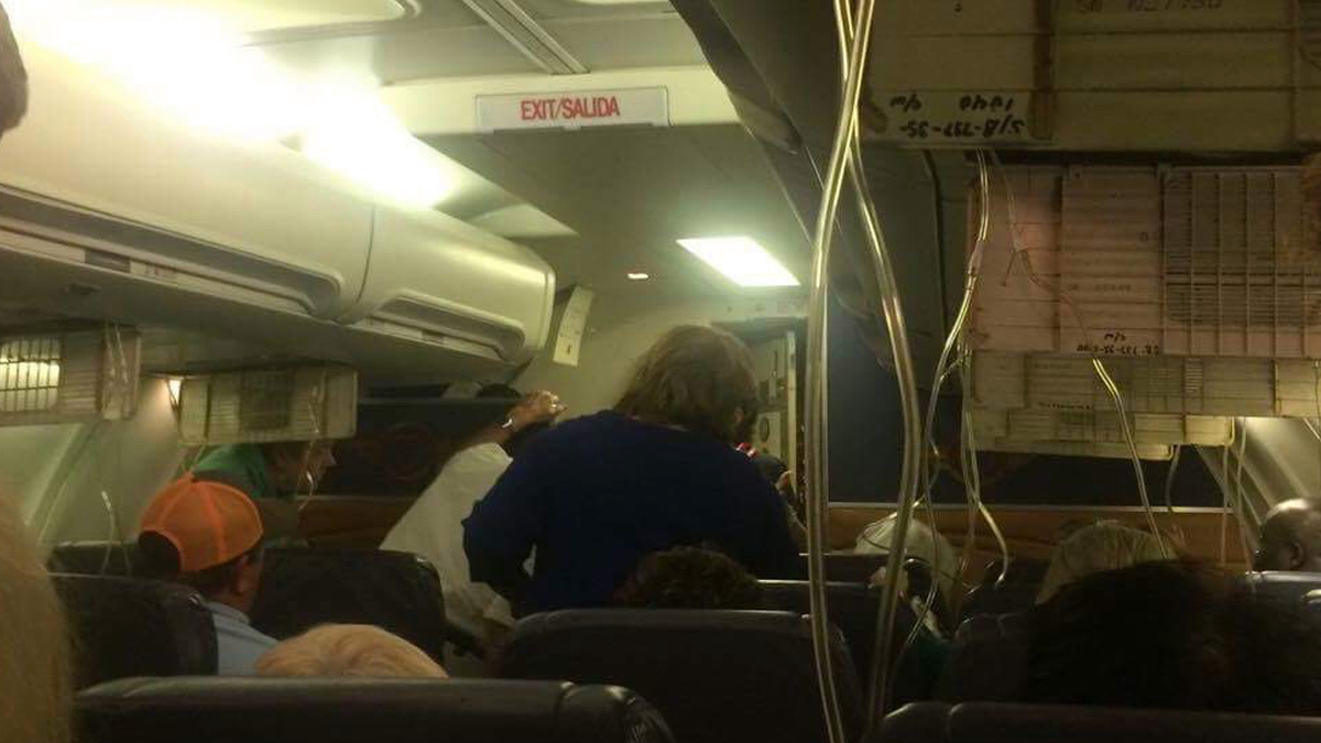 Susto por despresurización de avión entre Atlanta y Houston – Telemundo Dallas (39)