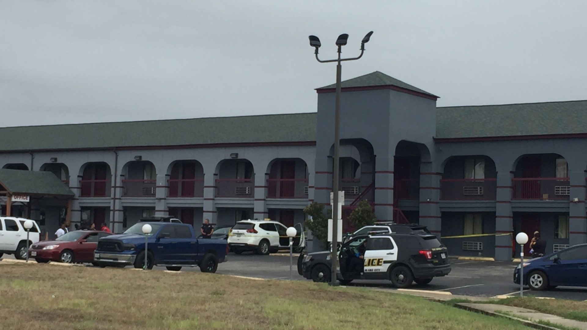 SAPD: Mother walked in on man accused of molesting daughter