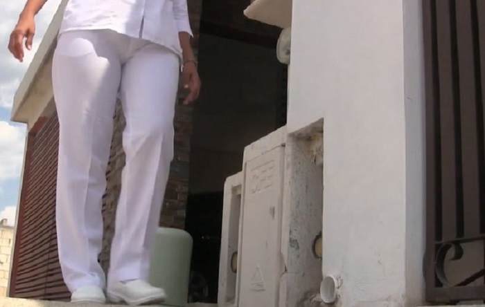 Un hombre le tira café a una enfermera y le grita que va a contagiar a todos de Covid-19 – El Grillo