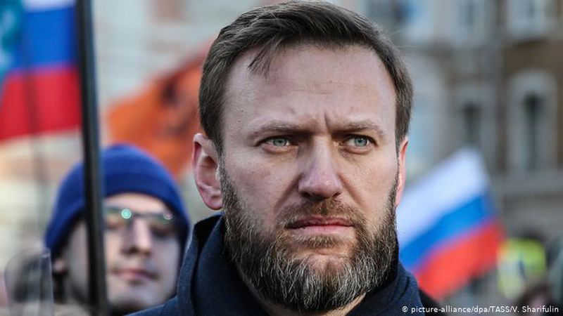 El líder opositor ruso Alexei Navalny publicó su primera foto tras recuperarse del envenenamiento en Alemania
