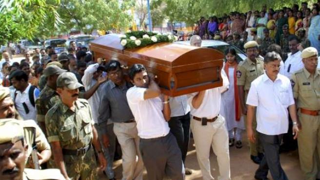 Multitudinario funeral de Estado en la India para despedir al español Vicente Ferrer