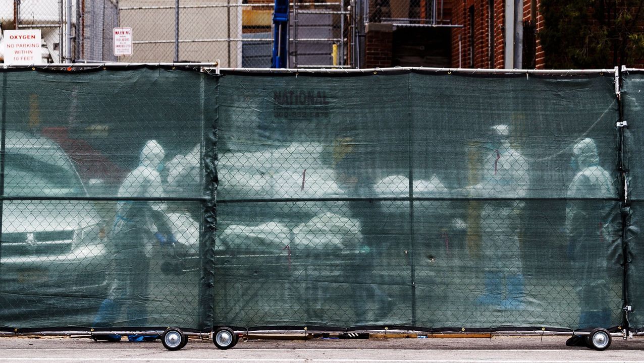 Nueva York congelará los cadáveres mientras funerarias y morgues no tengan sitio