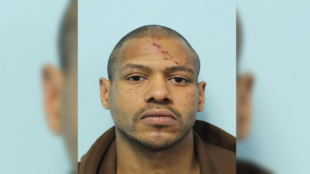 Hallan tres cuerpos en la vivienda de un hombre acusado de violar y secuestrar a un mujer en Massachusetts