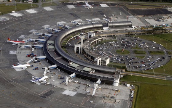 Afectados por proyecto de segunda pista del Aeropuerto José María Córdova - La Prensa Oriente