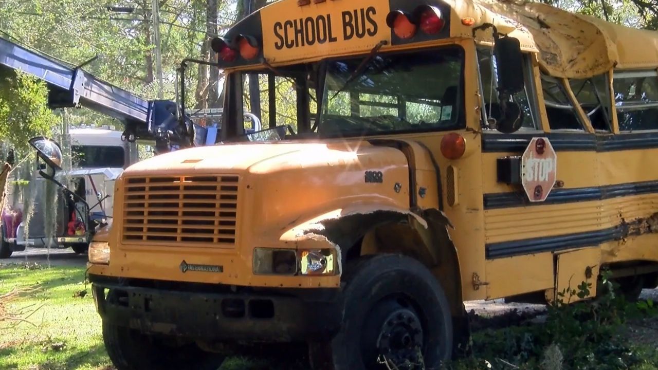 Niño de 11 años Se roba un autobús escolar para pasear [Vídeo]