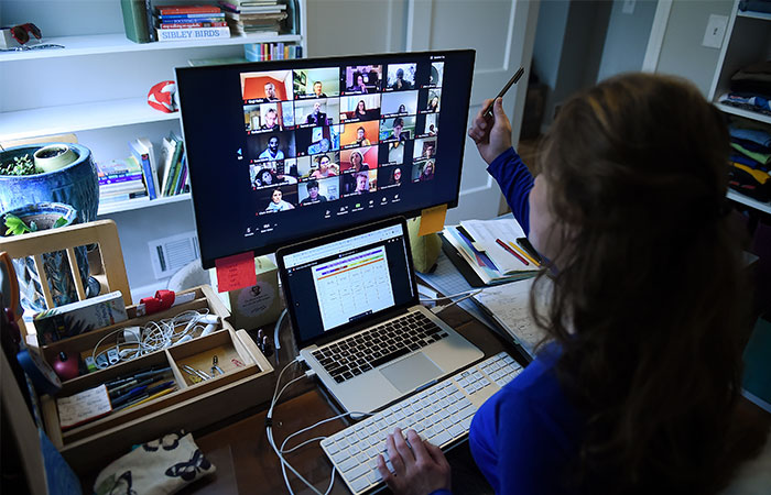 En pleno día de regreso a clases, Zoom falla a nivel global