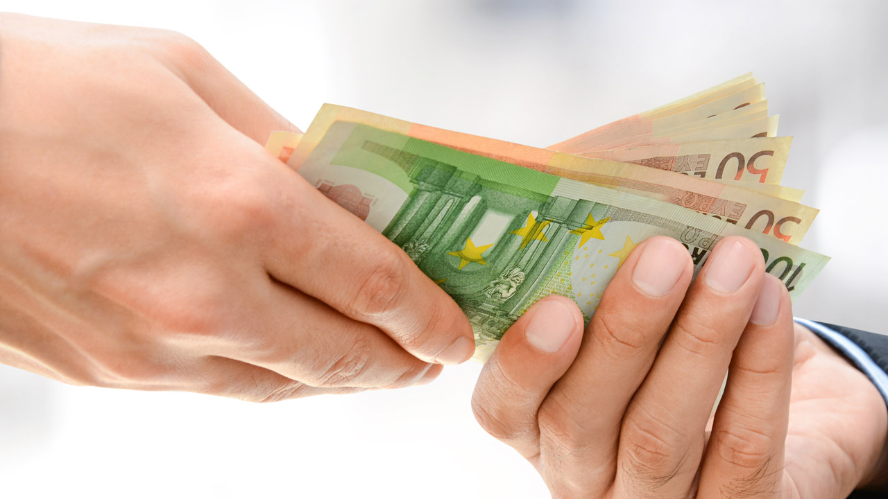 Cómo deben declararse las operaciones de más de 3.000 euros?