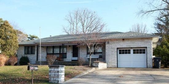 El cura que ha robado un millón de dólares para pagar sexo sadomasoquista - PD America