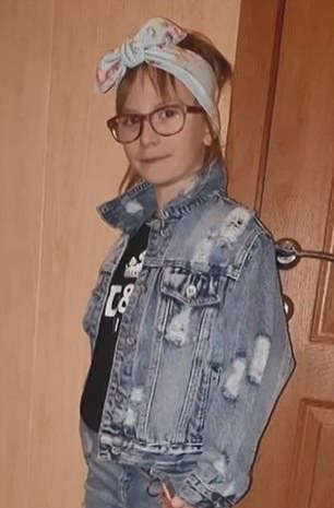 Encuentran sin vida a una niña de 6 años que murió de frío a la intemperie tras perder sus gafas - Viralistas.com