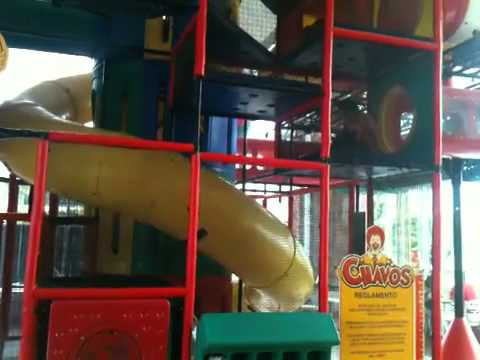 Jugando en Los juegos d MCdonald - YouTube
