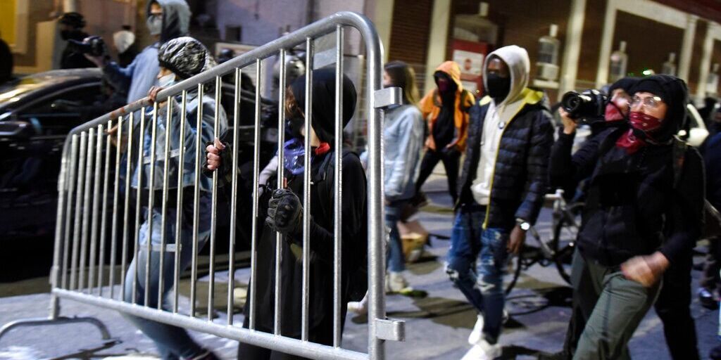 Looters in Philadelphia ransack stores, attack reporter during second night  of chaos | Fox News