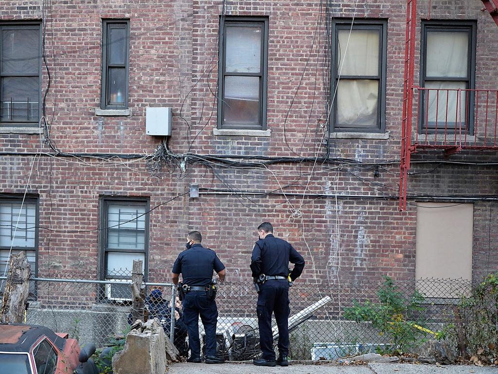 Dead newborns wrapped in paper found dumped on suv United States patio - News Today