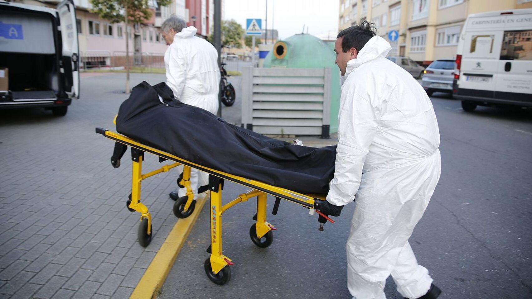 Santiago, dos años muerto en el sillón de su salón: las momias olvidadas del siglo XXI