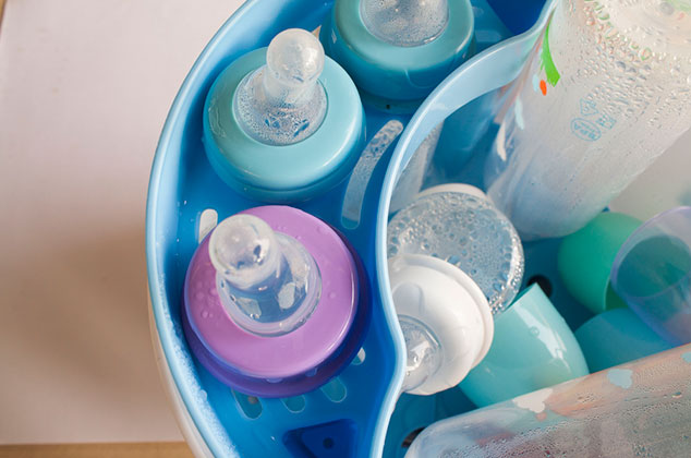 Cómo esterilizar biberones de plástico correctamente | Cocina Vital