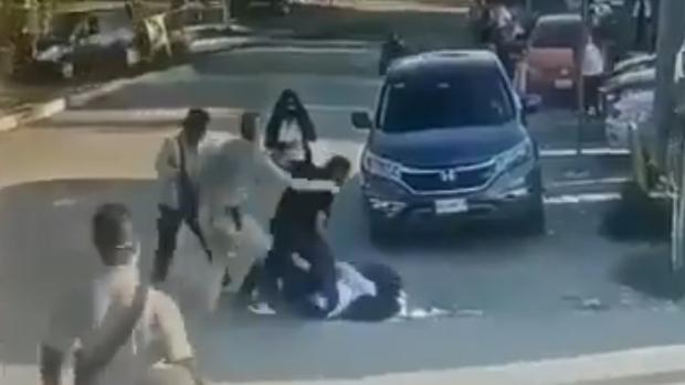 Un hombre mata por error a la persona equivocada al creer que era el violador de su hija