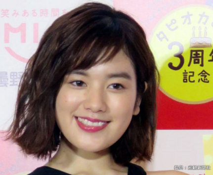 筧美和子 自宅の本棚公開し好感度アップ ラーメン屋の本棚 リーマンのよう Hachibachi